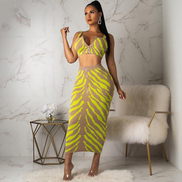 Set dama din doua parti - maiou si fusta cu model animal