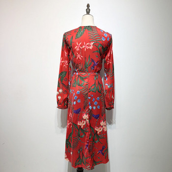 Rochie cu decolteu in V si maneci lungi cu model floral