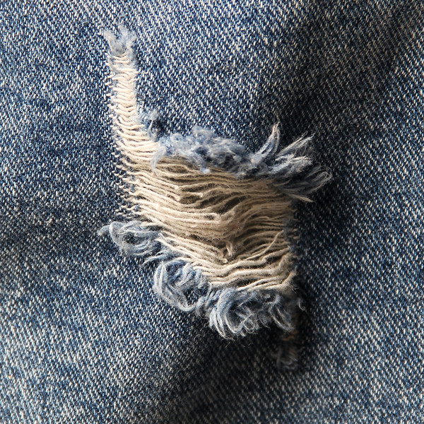 Fusta scurta dama casual din denim cu motive rupte