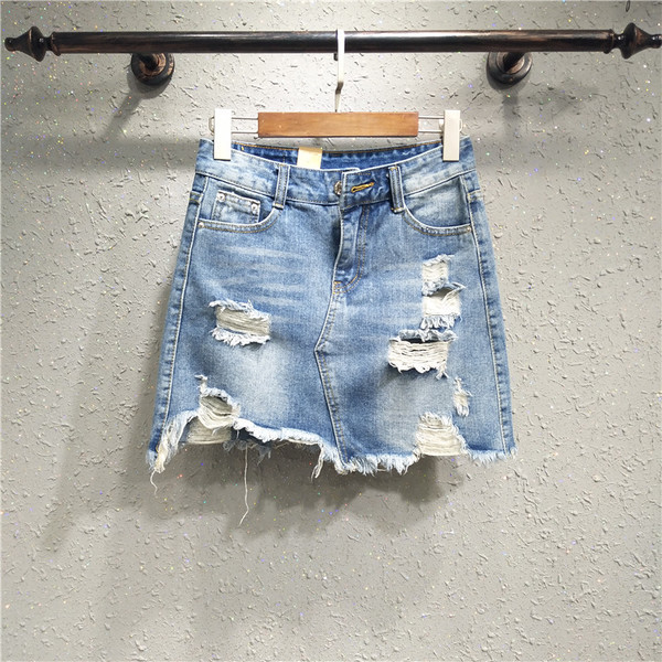 Fusta de damă actuală din denim cu talie standard