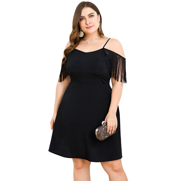 Rochie eleganta de dama marime mare cu bretele si umerii goi in negru