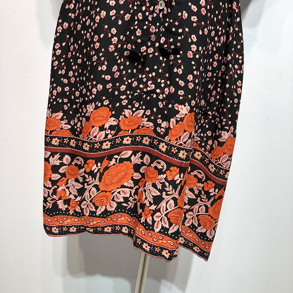 Rochie lejeră cu mâneci scurte și legături în talie