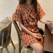 Rochie dama in carouri de culoare rosie