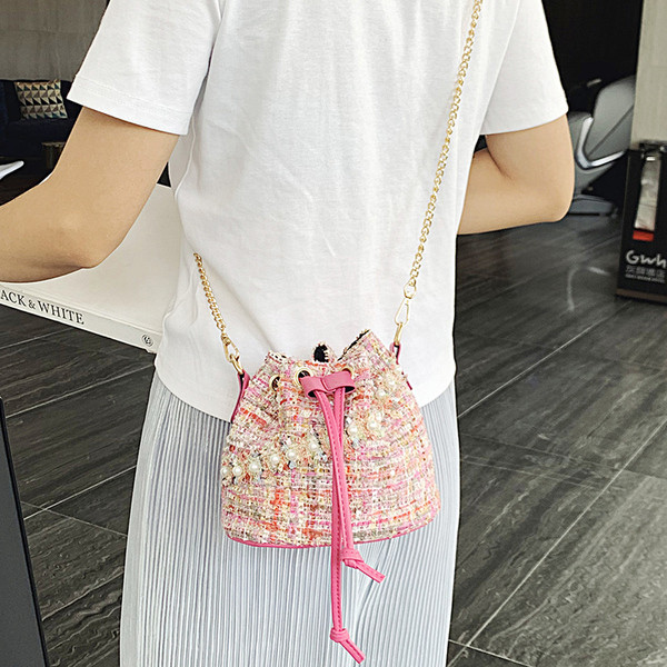 Geanta de dama moderna cu perle in trei culori