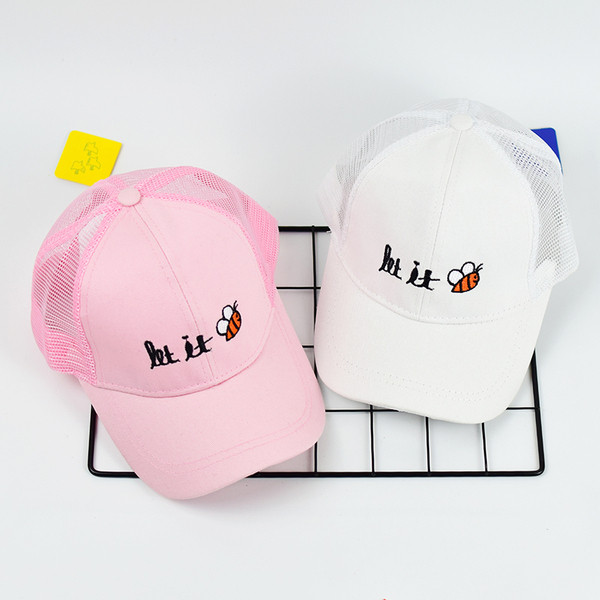 Palarie pentru copii cu vizor si aplicatie - pentru baieti si fete