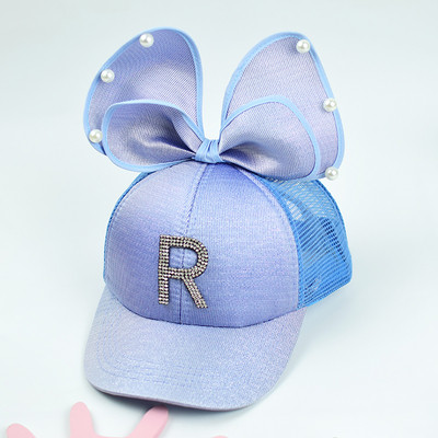 Pălărie modernă pentru copii cu vizor și element 3D - mai multe culori