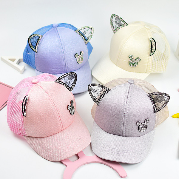 Pălărie pentru copii de ultimă generație cu vizor și element 3D pentru fete