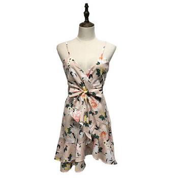 Rochie cu decolteu în V adânc și bretele subțiri