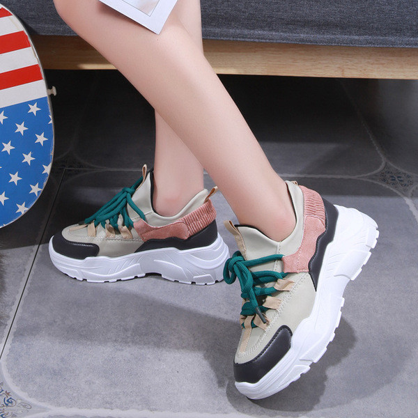 Model nou de adidasi de dama cu talpa groasa in alb si negru