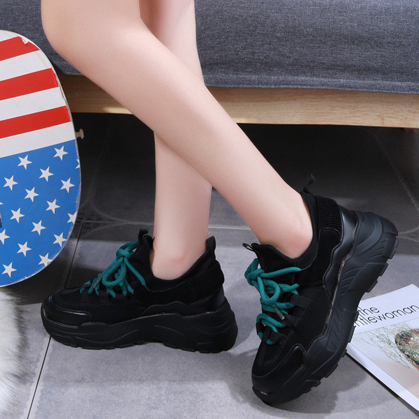 Model nou de adidasi de dama cu talpa groasa in alb si negru