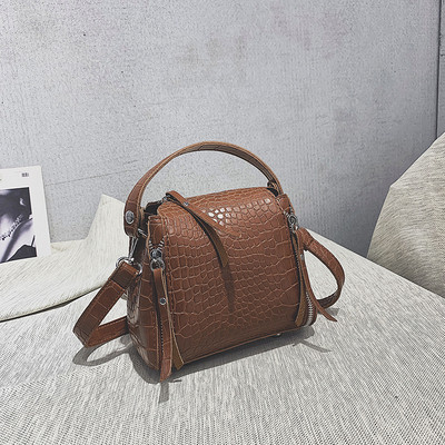 Geanta de dama cu maner scurt si lung in mai multe culori