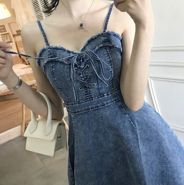 Fusta dama casual din denim - model decupat