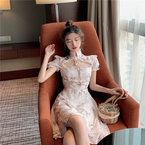 Rochie moderna de dama cu motiv floral