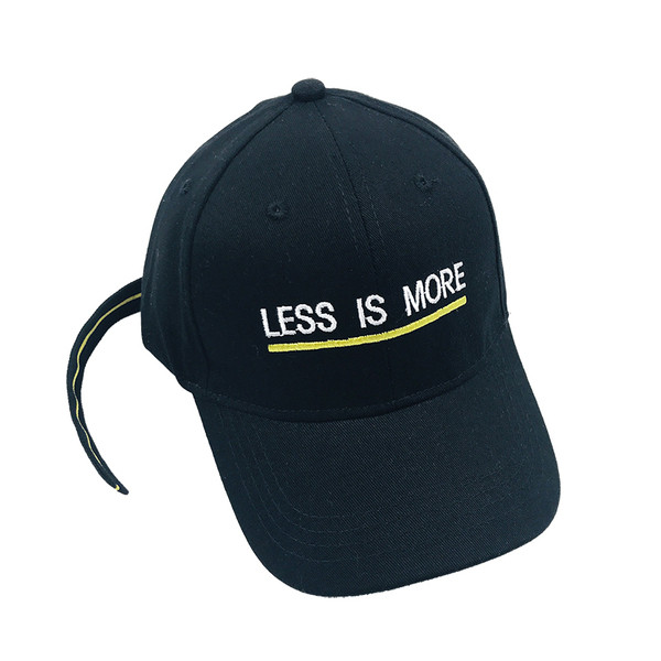 Palarie pentru copii cu vizor si broderie colorata - inscriptie