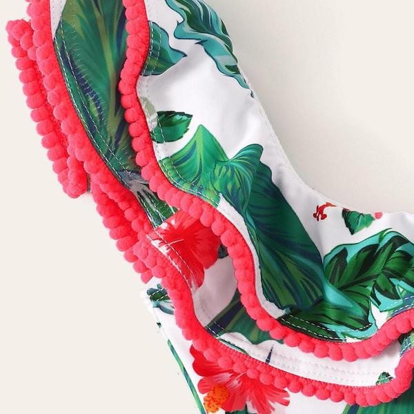 Costum de baie pentru copii modern pentru fete cu model floral in alb