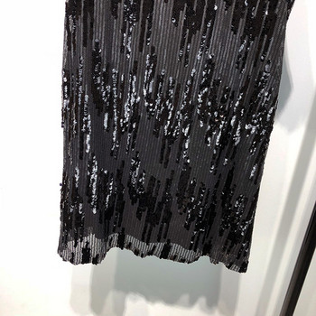 Rochie neagra de dama moderna cu paiete si decolteu oval