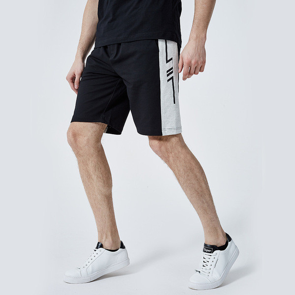 Pantaloni scurți pentru bărbați cu buzunar în trei culori