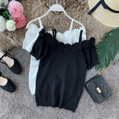 Bluză de damă cu mâneci scurte și flori în trei culori