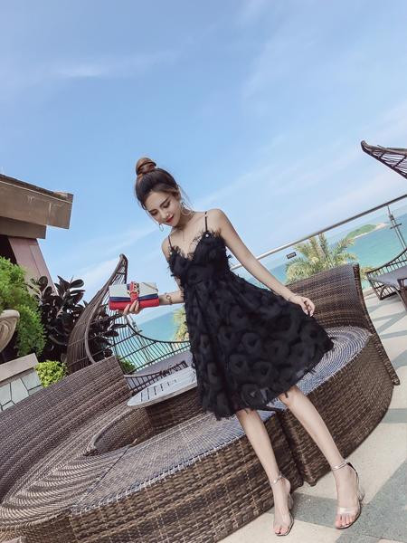 Rochie elegantă de damă în trei culori