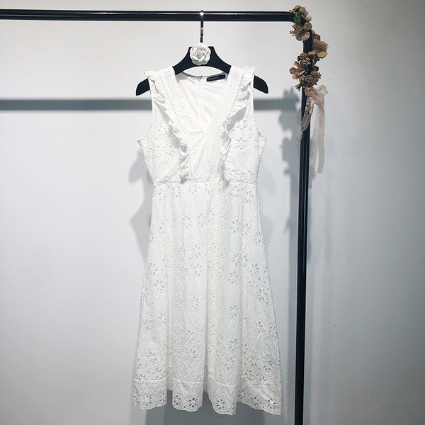 Rochie de dama cu bretele late in alb cu dantela