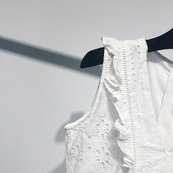 Rochie de dama cu bretele late in alb cu dantela