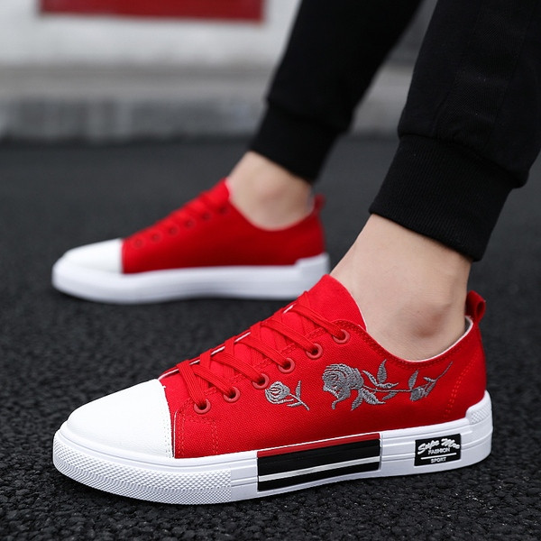 Tenisi actuali pentru bărbați în negru și roșu cu broderie