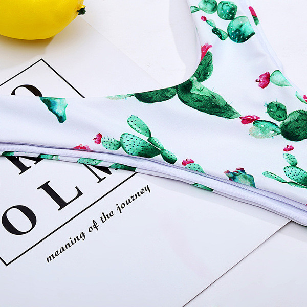 Μοντέρνο μαγιό μπικίνι  με λευκή ραβδωτήπάνω μέρος