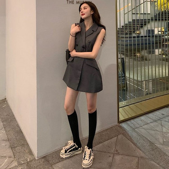 Rochie actuală de damă în doi veterinari cu decolteu în V