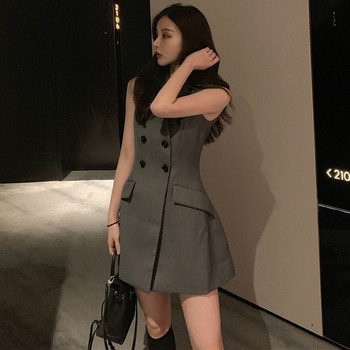 Rochie actuală de damă în doi veterinari cu decolteu în V