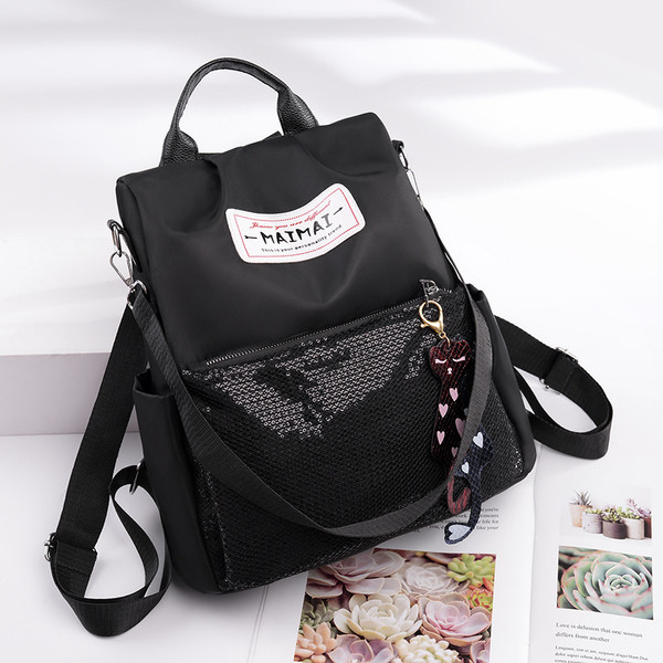 Rucsac pentru femei de zi cu zi - în roșu și negru