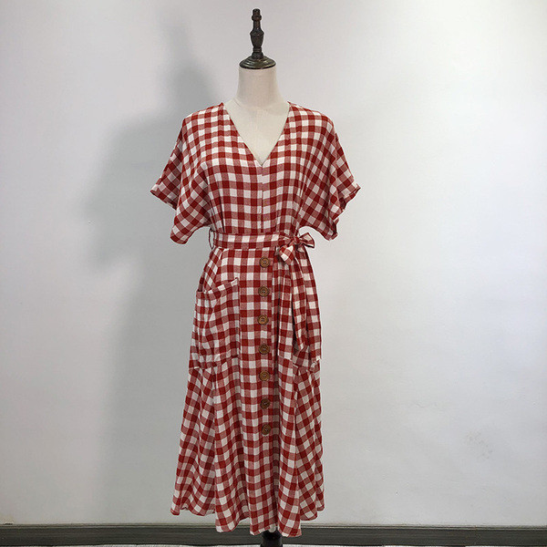 Rochie de dama in carouri cu maneci scurte si cravate in talie