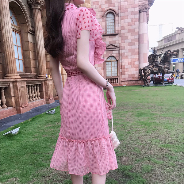 Rochie de dama actuala in roz cu curea