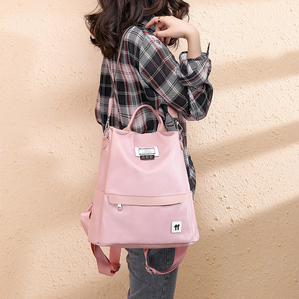 Rucsac modern de dama in patru culori cu emblema