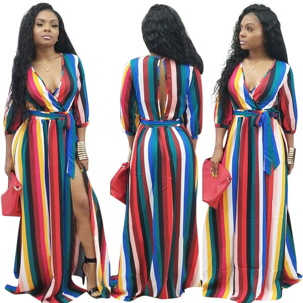 Модерна дамска рокля с голи рамене и дълъг ръкав и цепка 