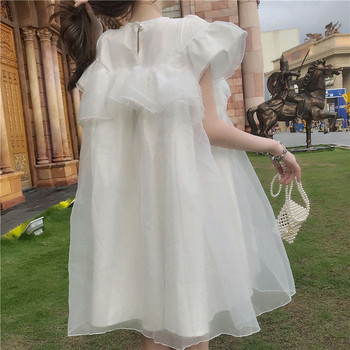 Rochie elegantă de damă în alb cu tul