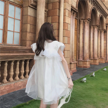 Rochie elegantă de damă în alb cu tul