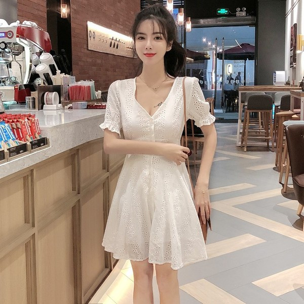 Rochie casual de dama alb cu decolteu in V