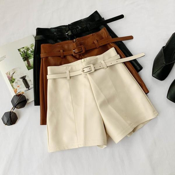 Pantaloni moderni din piele de dama cu curea in trei culori