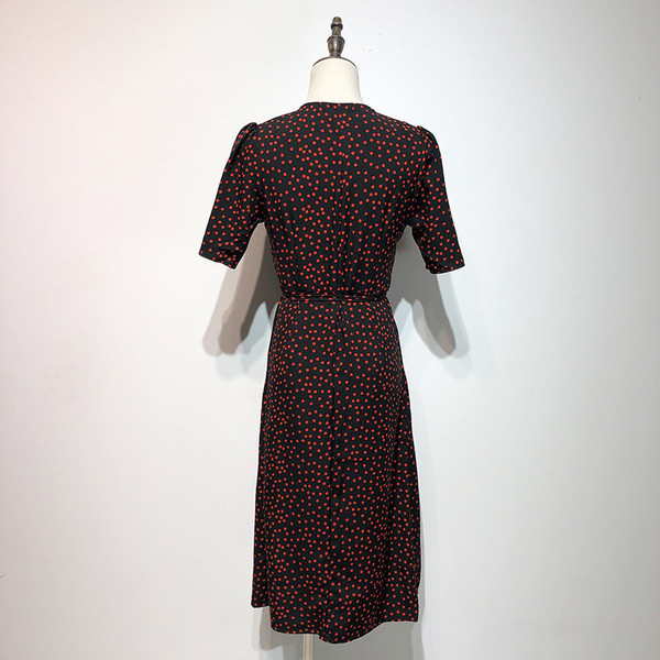 Rochie lunga cu cravate si nasturi in talie