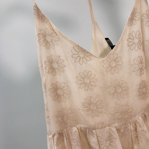 Rochie de dama moderna cu broderie