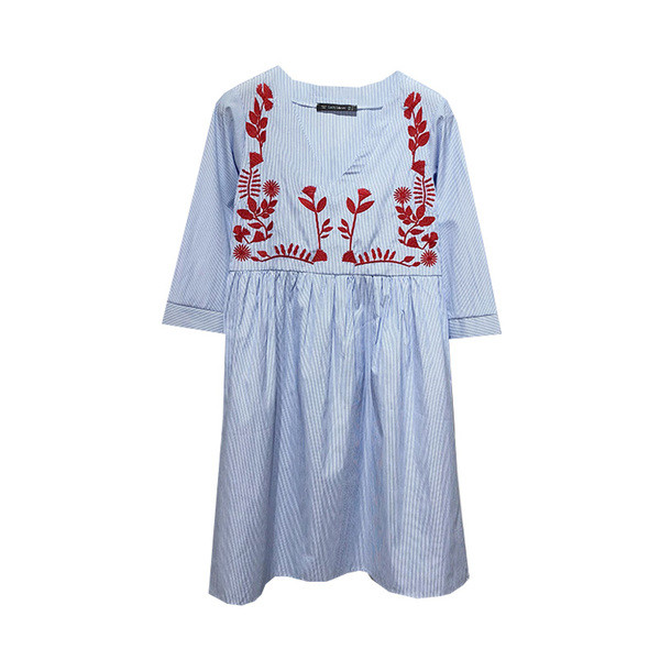 Rochie de dama in dungi cu broderie