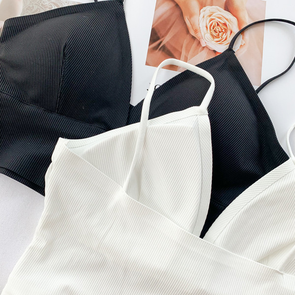 Bustieră cu bretele subțiri în alb și negru