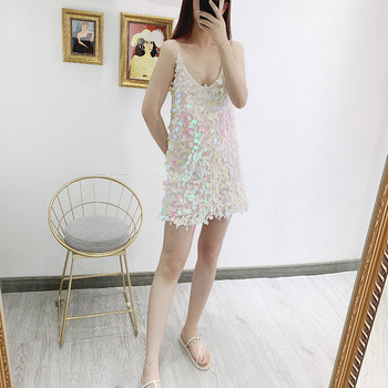 Rochie scurta de dama cu bretele subtiri in alb si paiete