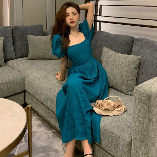 Rochie lungă de damă actuală cu mâneci scurte