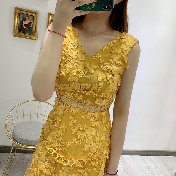 Rochie de dama cu decolteu in V cu dantela in doua culori