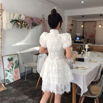 Rochie albă scurtă de damă elegantă - model croiat