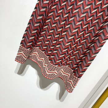 Rochie casual cu decolteu oval si maneci scurte