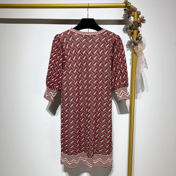 Rochie casual cu decolteu oval si maneci scurte