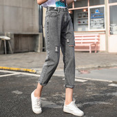 Blugi de dama actuali in gri si albastru