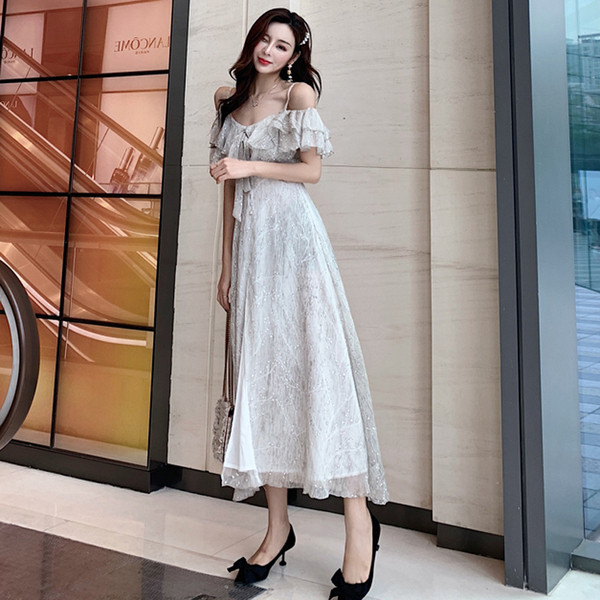 Rochie lungă de damă elegantă, cu bretele subțiri și mâneci căzute